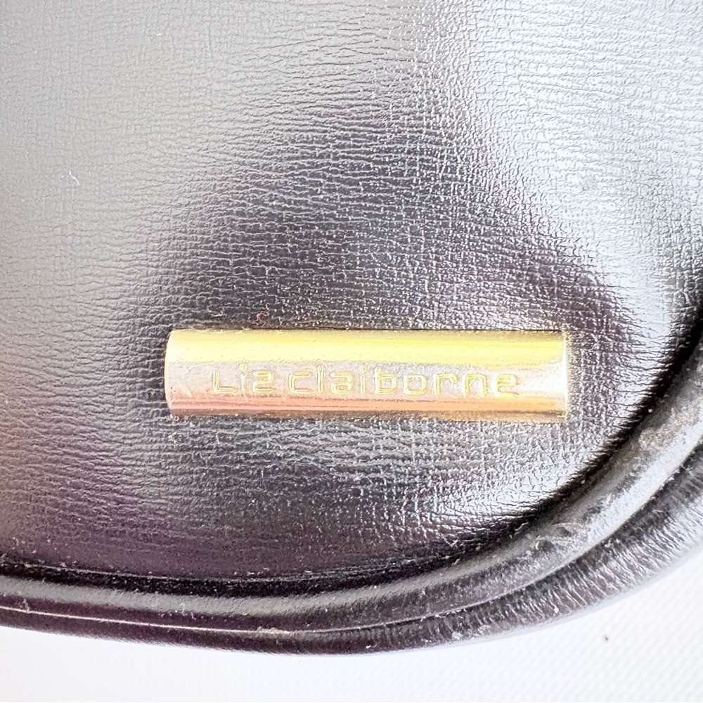 VTG Liz Claiborne Saddle Like Black Leather Crossbody bag Sz Small - Picture 13 of 13